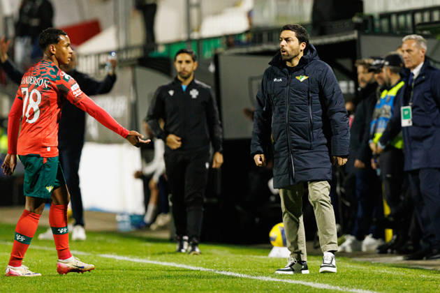 Vasco Botelho da Costa seen during Liga Portugal game between teams of CF Estrela Amadora and Moreirense FC (Maciej Rogowski Ball Raw Images) Amadora Estadio Jose Gomes Portugal Copyright: xMaciejxRogowskix maciejrogowski_estrela_moreirense_2526-192