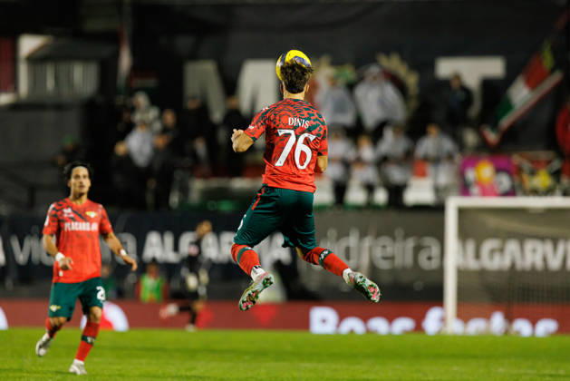 Dinis Pinto seen during Liga Portugal game between teams of CF Estrela Amadora and Moreirense FC (Maciej Rogowski Ball Raw Images) Amadora Estadio Jose Gomes Portugal Copyright: xMaciejxRogowskix maciejrogowski_estrela_moreirense_2526-321