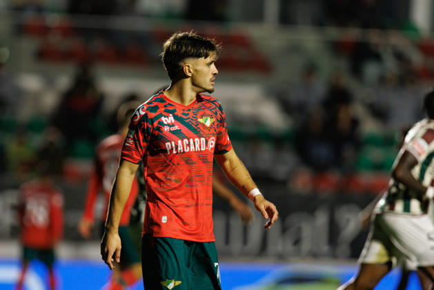 Dinis Pinto seen during Liga Portugal game between teams of CF Estrela Amadora and Moreirense FC (Maciej Rogowski Ball Raw Images) Amadora Estadio Jose Gomes Portugal Copyright: xMaciejxRogowskix maciejrogowski_estrela_moreirense_2526-335