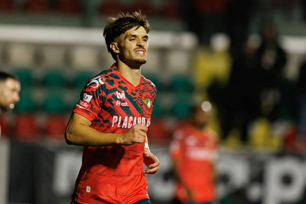 Dinis Pinto seen during Liga Portugal game between teams of CF Estrela Amadora and Moreirense FC (Maciej Rogowski Ball Raw Images) Amadora Estadio Jose Gomes Portugal Copyright: xMaciejxRogowskix maciejrogowski_estrela_moreirense_2526-382
