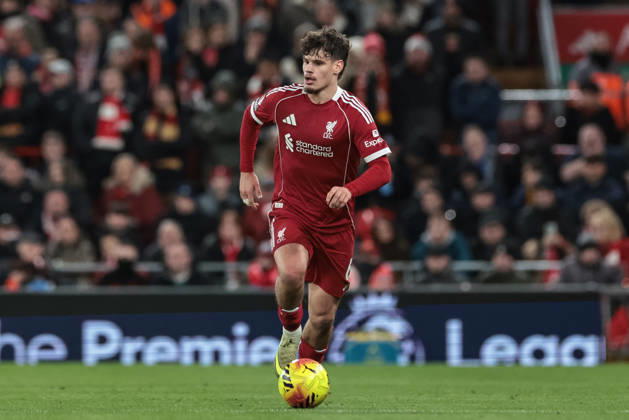 Premier League Liverpool v Wolverhampton Wanderers Milos Kerkez of Liverpool breaks with the ball during the Premier League match Liverpool vs Wolverhampton Wanderers at Anfield, Liverpool, United Kingdom, 27th December 2025 (Photo by Mark Cosgrove News Images) Liverpool Anfield Merseyside United Kingdom Copyright: xMarkxCosgrove NewsxImagesx