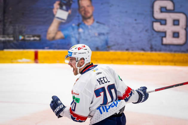 SLOVAN BRATISLAVA - HKM ZVOLEN Marek Hecl of Zvolen celebrates a goal during Slovak Ice hockey, Eishockey Eishockey Tipsport liga match between HC Slovan Bratislava and HKM Zvolen at Ondrej Nepela Arena in Bratislava. Bratislava, Slovakia, December 28, 2025. Photo by Branislav Racko. Copyright: xx 080A5547