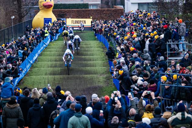 Dutch Joris Nieuwenhuis pictured in action during the men s elite race of the Azencross, the fifth stage in the DVV Trofee (out of eight), Monday 29 December 2025, in Loenhout. DAVIDxPINTENS x152236860x