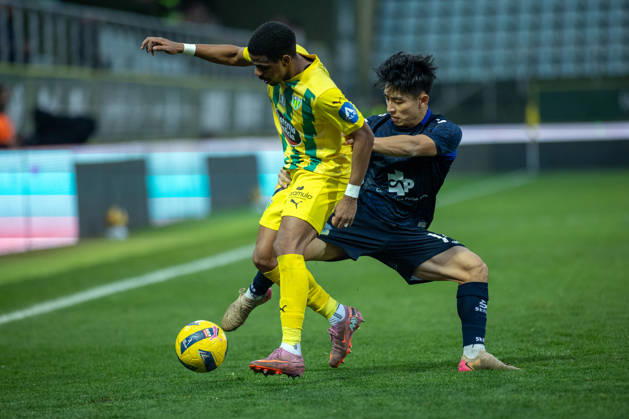 FOOTBALL - Tondela 3 vs Arouca 1, round 17 of portuguese Liga, 2025 26. Joao Cardoso Stadium, in Tondela, Portugal. Saturday, 2026 01 03. Pedro Maranhão (07) Tondela, Hyunju (14) Arouca. TONDELA VISEU PORTUGAL ESTÁDIO JOÃO CARDOSO Copyright: xGILxPERESx