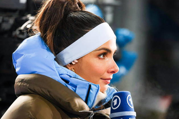 Bischofshofen, Austria 05 January 2026 74 Four Hills Tournament Bischofshofen 2025 2026 Qualification In the picture ARD sports presenter Lea Wagner Paul Außerleitner Ski jump Copyright: xFotostandx xHettichx