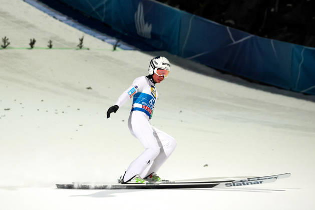 Bischofshofen, Austria 05 January 2026 74 Four Hills Tournament Bischofshofen 2025 2026 Qualification In the picture Anze Lanisek Slovenia SLO Paul Außerleitner Ski jump Copyright: xFotostandx xHettichx