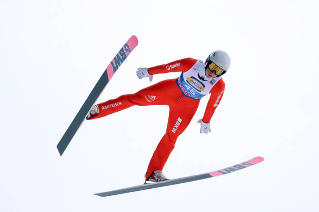 Bischofshofen, Austria 06 January 2026 74 Four Hills Tournament Bischofshofen 2025 2026 Jumping In the picture Felix Trunz Switzerland Paul Außerleitner Ski jump Copyright: xFotostandx xHettichx