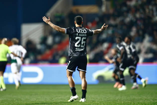 January 6, 2026, Leiria, Lisbon, Portugal: Rodrigo Abascal of Vitoria SC reacts during the Allianz Cup semi finals match between Sporting CP and Vitoria SC at Estadio Dr. Magalhaes Pessoa on January 6, 2026 in Leiria, Portugal. Leiria Portugal - ZUMAp267 20260106_zsp_p267_091 Copyright: xDavidexPuglisix