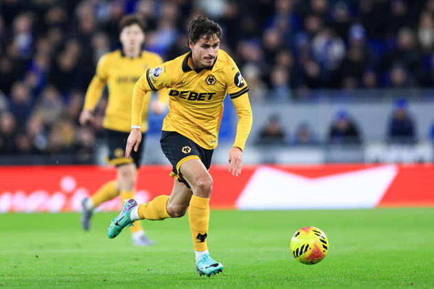 Liverpool, England, 7th January 2026. Hugo Bueno of Wolverhampton Wanderers runs with the ball during the Everton vs Wolverhampton Wanderers Premier League match at Hill Dickinson Stadium, Liverpool. Picture credit should read: Jessica Hornby Sportimage EDITORIAL USE ONLY. No use with unauthorised audio, video, data, fixture lists, club league logos or live services. Online in-match use limited to 120 images, no video emulation. No use in betting, games or single club league player publications. SPI_066_JH_EVERTON_WOLVES SPI-4436-0063