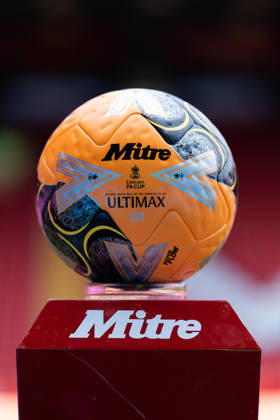 Charlton Athletic v Chelsea Emirates FA Cup Detail view of a Mitre Ultimax Emirates FA Cup match ball before the Emirates FA Cup Third Round match at The Valley, London 10 01 2026 UK Newspapers OUT Copyright: xBenxPetersx FIL-22760-0003