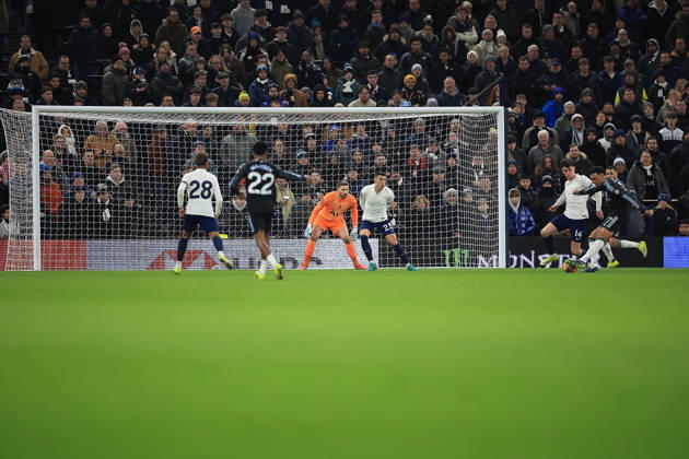 Tottenham Hotspur v Aston Villa, FA Cup, 3rd Round GOAL Aston Villa Midfielder Morgan Rogers 27 makes it 0-2 during the FA Cup match between Tottenham Hotspur and Aston Villa at Tottenham Hotspur Stadium, London, UK on 10 January 2026. London Tottenham Hotspur Stadium London UK Editorial use only DataCo restrictions apply See www.football-dataco.com , Copyright: xChrisxFoxwellx PSI-23550-0020