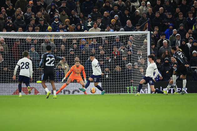 Tottenham Hotspur v Aston Villa, FA Cup, 3rd Round GOAL Aston Villa Midfielder Morgan Rogers 27 makes it 0-2 during the FA Cup match between Tottenham Hotspur and Aston Villa at Tottenham Hotspur Stadium, London, UK on 10 January 2026. Editorial use only DataCo restrictions apply See www.football-dataco.com , Copyright: xChrisxFoxwellx PSI-23550-0021