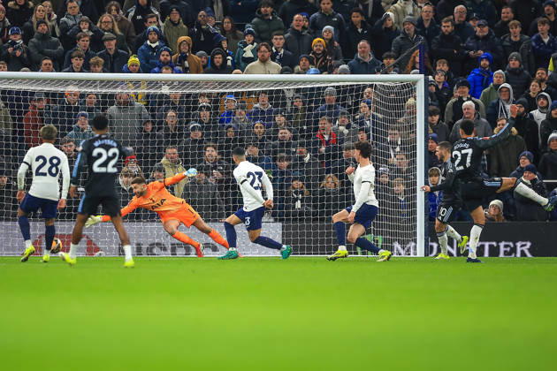 Tottenham Hotspur v Aston Villa, FA Cup, 3rd Round GOAL Aston Villa Midfielder Morgan Rogers 27 makes it 0-2 during the FA Cup match between Tottenham Hotspur and Aston Villa at Tottenham Hotspur Stadium, London, UK on 10 January 2026. Editorial use only DataCo restrictions apply See www.football-dataco.com , Copyright: xChrisxFoxwellx PSI-23550-0022