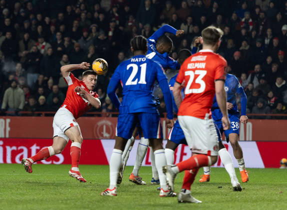 Charlton Athletic v Chelsea Emirates FA Cup Greg Docherty of Charlton Athletic has a shot at goal during the Emirates FA Cup Third Round match at The Valley, London 10 01 2026 UK Newspapers OUT Copyright: xBenxPetersx FIL-22760-0120