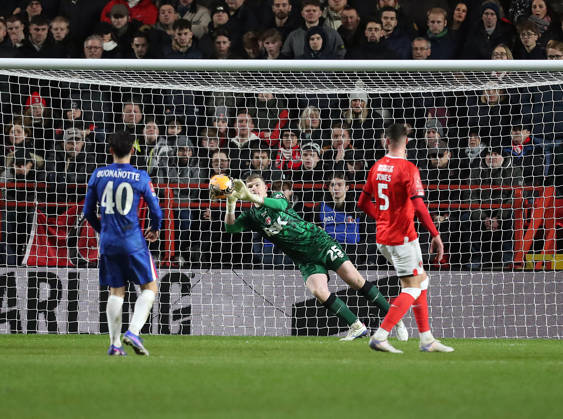 Charlton Athletic v Chelsea Emirates FA Cup Will Mannion of Charlton Athletic makes a save during the Emirates FA Cup Third Round match between Charlton Athletic and Chelsea at The Valley, London 10 01 2026 UK Newspapers OUT Copyright: xDarrenxWoolleyx FIL-22787-0045