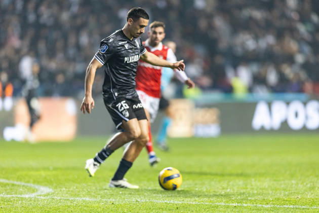 January 10, 2026, Leiria, Lisbon, Portugal: Rodrigo Abascal of Vitoria Guimaraes SC in action during the Allianz Cup Final match between Vitoria Guimaraes SC and SC Braga at Estadio Dr. Magalhaes Pessoa on January 10, 2026 in Leiria, Portugal. Leiria Portugal - ZUMAp267 20260110_zsp_p267_125 Copyright: xDavidexPuglisix