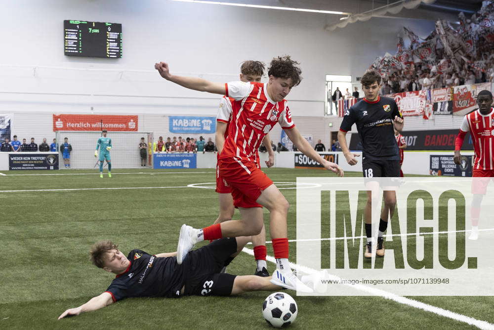 Football, Indoor football, Domstadt Banden Ma | IMAGO