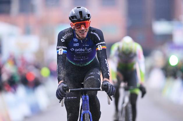 Belgian Thibau Nys celebrates after winning the Elite men race at the Belgian Cyclocross Championships in Beringen on Sunday 11 January 2026. DAVIDxPINTENS  x155157786x