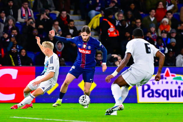 FOOTBALL : PSG vs PFC - Coupe de France - 12 01 2026 Khvicha Kvaratskhelia ( PSG ) during the French Cup match between Paris Saint Germain and Paris Football Club at Parc Des Princes on January 12 , 2026 in Paris, France. ( Photo by Federico Pestelini PsnewZ ) - ParisFrance Copyright: xFedericoxPestelinix
