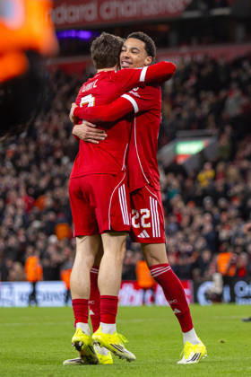 Football - FA Cup - 3rd Round - Liverpool FC v Barnsley FC LIVERPOOL, ENGLAND - Monday, January 12, 2026: Liverpool s Hugo Ekitike celebrates with team-mate Florian Wirtz (L), who gave the assist, after scoring his side s fourth goal during the FA Cup 3rd Round match between Liverpool FC and Barnsley FC at Anfield. (Photo by David Rawcliffe Propaganda) LIVERPOOL Anfield MERSEYSIDE ENGLAND  Copyright: xPropagandaxPhotoxAgencyx P2026-01-12-Liverpool_Barnsley-113