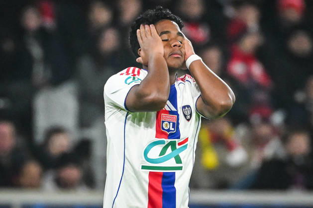 January 11, 2026, Villeneuve-D ascq, France, France: Endrick FELIPE MOREIRA DE SOUSA of Lyon looks dejected during the French Cup match between Lille OSC (LOSC) and Olympique Lyonnais (OL) at Pierre Mauroy Stadium on January 11, 2026 in Villeneuve-d Ascq near Lille, France. Villeneuve-D ascq France - ZUMAm308 20260111_zsp_m308_031 Copyright: xMatthieuxMirvillex