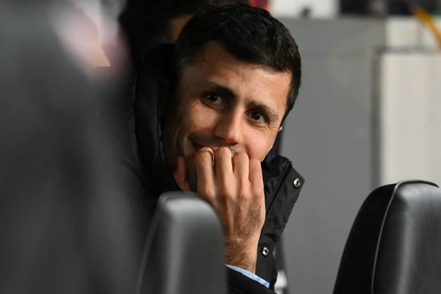 Newcastle United v Manchester City - Carabao Cup Semi Final First Leg Rodri of Manchester City plays during the Carabao Cup Semi-Final First Leg match between Newcastle United and Manchester City at St. James s Park in Newcastle, on January 13, 2026. Newcastle Tyne and Wear United Kingdom Copyright: xMIxNewsx originalFilename:fletcher-newcastl260113_npNfh