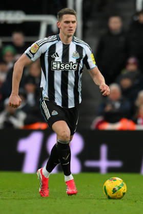 Newcastle United v Manchester City - Carabao Cup Semi Final First Leg Sven Botman of Newcastle United plays during the Carabao Cup Semi Final First Leg match between Newcastle United and Manchester City at St. James s Park in Newcastle, on January 13, 2026. Newcastle Tyne and Wear United Kingdom Copyright: xMIxNewsx originalFilename:fletcher-newcastl260113_npSyj