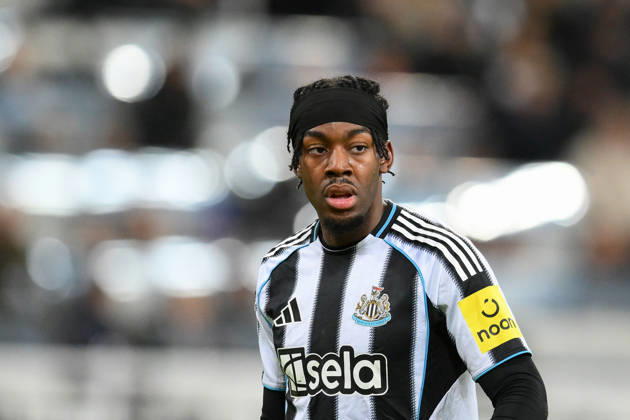 Newcastle United v Manchester City - Carabao Cup Semi Final First Leg Anthony Elanga of Newcastle United participates in the Carabao Cup Semi Final First Leg match between Newcastle United and Manchester City at St. James s Park in Newcastle, on January 13, 2026. Newcastle Tyne and Wear United Kingdom Copyright: xMIxNewsx originalFilename:fletcher-newcastl260113_npQ0t
