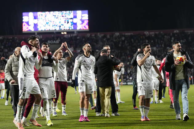 Albacete Balompie v Real Madrid - Copa del Rey ALBACETE, SPAIN - JANUARY 14: Albacete s players celebrate the victory after winning the Copa del Rey round of 16 match between Albacete Balompie and Real Madrid at Estadio Carlos Belmonte on January 14, 2026 in Albacete, Spain. Jose Hernandez Anadolu Albacete Spain. Editorial use only. Please get in touch for any other usage. Copyright: x2026xAnadoluxJosexHernandezx