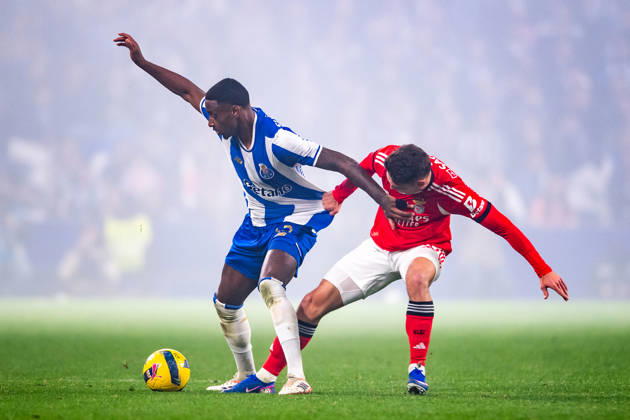 FC Porto v SL Benfica - Taca de Portugal Pablo Rosario from FC Porto is seen in action during the Portuguese Cup match between FC Porto and SL Benfica, quarter-finals, at Estadio do Dragao in Porto, Portugal, on January 14, 2026. Porto Porto Portugal Copyright: xMiguelxLemosx originalFilename:lemos-fcportox260114_npB4q