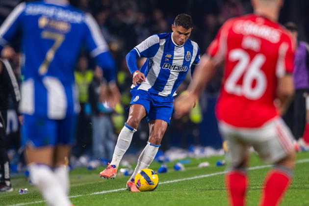FC Porto v SL Benfica - Taca de Portugal Thiago Silva from FC Porto is seen in action during the Portuguese Cup match between FC Porto and SL Benfica, quarter-finals, at Estadio do Dragao in Porto, Portugal, on January 14, 2026. Porto Porto Portugal  Copyright: xMiguelxLemosx originalFilename:lemos-fcportox260114_npht2