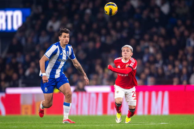 FC Porto v SL Benfica - Taca de Portugal Gianluca Prestianni from SL Benfica is in action during the Portuguese Cup match between FC Porto and SL Benfica, quarter-finals, at Estadio do Dragao in Porto, Portugal, on January 14, 2026. Porto Porto Portugal  Copyright: xMiguelxLemosx originalFilename:lemos-fcportox260114_np97b