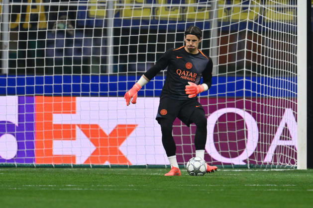 FC Internazionale Milano v Arsenal FC - UEFA Champions League 2025 26 League Phase MD7 Yann Sommer of F.C. Inter warms up before the UEFA Champions League phase day 7 football match between F.C. Inter and Arsenal F.C. at the San Siro Stadium in Milan, Italy, on January 20, 2026. Milan Italy Copyright: xDomenicoxCippitellix originalFilename:cippitelli-fcinterv260120_npcv4