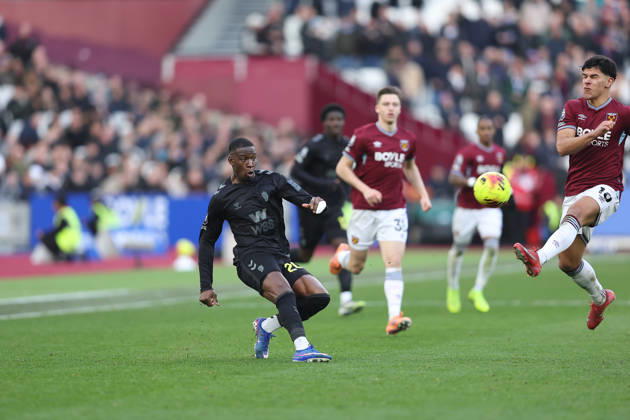 24th January 2026; London Stadium, London, England; Premier League Football, West Ham United versus Sunderland; Nordi Mukiele of Sunderland crossing past Mateus Fernandes of West Ham United  KatiexChan Content restricted for UK based newspaper