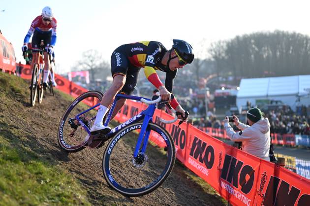Belgian Thibau Nys pictured in action during the men s elite race at the World Cup cyclocross cycling event in Hoogerheide, Netherlands, stage 12 (out of 12) of the UCI World Cup cyclocross competition, Sunday 25 January 2026. LUCxCLAESSEN  x158513180x