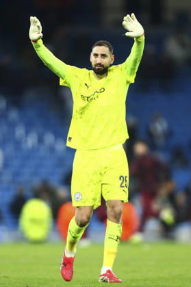 Manchester City v Galatasaray S.K., UEFA Champions League Gianluigi Donnarumma, Goalkeeper of Manchester City waves to the fans during the Manchester City v Galatasaray S.K. UEFA Champions League MD8 match at the Etihad Stadium, Manchester, England on 28 January 2026 Credit: Luke Williams Every Second Media Editorial use only. All images are copyright Every Second Media Limited. No images may be reproduced without prior permission. Copyright: xIMAGO EveryxSecondxMediax ESM-1778-0042 LukexWilliamsx xEveryxSecondxMediax