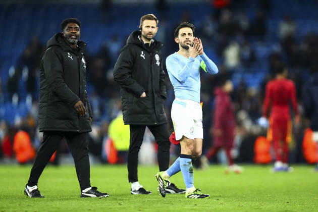Manchester City v Galatasaray S.K., UEFA Champions League Bernardo Silva of Manchester City applauds the fans during the Manchester City v Galatasaray S.K. UEFA Champions League MD8 match at the Etihad Stadium, Manchester, England on 28 January 2026 Credit: Luke Williams Every Second Media Editorial use only. All images are copyright Every Second Media Limited. No images may be reproduced without prior permission. Copyright: xIMAGO EveryxSecondxMediax ESM-1778-0044 LukexWilliamsx xEveryxSecondxMediax