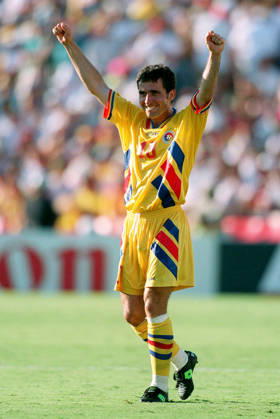Colombia V Romania, FIFA World Cup, WM, Weltmeisterschaft, Fussball Finals Group A Gheorghe Hagi of Romania celebrates during the FIFA World Cup Finals Group A match between Colombia and Romania at Rose Bowl In Pasadena on June 18, 1994 in California, United States. California Rose Bowl In Pasadena United States United States Copyright: xAllstarxPicturexLibraryxLtdx