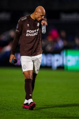 ZWOLLE, 31-01-2026 , MACÂ³PARK Stadion , season 2025 2026 , Dutch Eredivisie Football , match between PEC Zwolle and Telstar , picture shows Telstar-player Kay Tejan looks dejected PEC - Telstar  x201222187x Copyright: