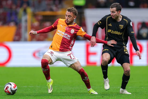 2026-02-01 Galatasaray SK v Kayserispor - Trendyol Super Lig ISTANBUL, TURKEY - FEBRUARY 1: Noa Lang of Galatasaray SK battles for the ball with Denis Makarov of Kayserispor during the Trendyol Super Lig match between Galatasaray SK and Kayserispor at Rams Park Stadium on February 1, 2026 in Istanbul, Turkey. (Photo by BSR Agency) Istanbul Turkey Content not available for redistribution in The Netherlands directly or indirectly through any third parties. Copyright: xBSRxAgencyx