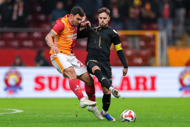 2026-02-01 Galatasaray SK v Kayserispor - Trendyol Super Lig ISTANBUL, TURKEY - FEBRUARY 1: Kaan Ayhan of Galatasaray SK battles for the ball with Miguel Cardoso of Kayserispor during the Trendyol Super Lig match between Galatasaray SK and Kayserispor at Rams Park Stadium on February 1, 2026 in Istanbul, Turkey. (Photo by BSR Agency) Istanbul Turkey Content not available for redistribution in The Netherlands directly or indirectly through any third parties. Copyright: xBSRxAgencyx