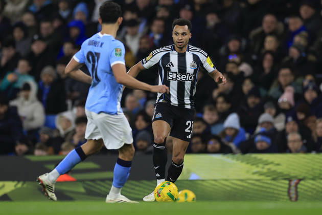 Manchester City v Newcastle United, EFL Cup, Semi Final Second Leg Jacob Murphy (23) of Newcastle United controls the ball during the EFL Cup semi-final 2nd leg match between Manchester City and Newcastle United at the Etihad Stadium, Manchester, UK on 4 February 2026. Manchester Etihad Stadium Manchester UK Editorial use only DataCo restrictions apply See www.football-dataco.com , Copyright: xConorxMolloyx PSI-23683-0123