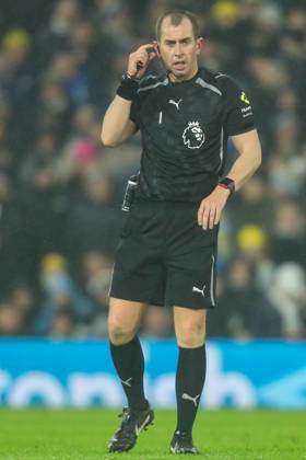 Leeds United v Nottingham Forest, Premier League Referee Peter Bankes during the Leeds United v Nottingham Forest Premier League match at Elland Road, Leeds, England on 6 February 2026 Credit: Lee Keuneke Every Second Media Editorial use only. All images are copyright Every Second Media Limited. No images may be reproduced without prior permission. All rights reserved. Premier League and Football League images are subject to licensing agreements with Football DataCo Limited. see https: www.football-dataco.com Copyright: xIMAGO EveryxSecondxMediax ESM-1788-0067 LeexKeunekex xEveryxSecondxMediax