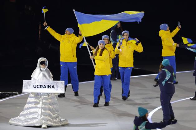 Milano Cortina 2026, Russian Anastasia Kucherova wore the Ukraine shield at the opening ceremony