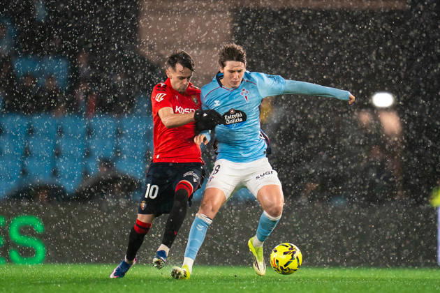 ESP: RC Celta and CA Osasuna. La Liga EA Sports. Date 23 Fer Lopez of RC Celta and Aimar Oros of CA Osasuna during the La Liga EA Sports match between RC Celta and CA Osasuna played at Abanca Balaidos Stadium on February 6, 2026 in Vigo, Spain. kpng Copyright: xPedroxMinax xPRESSINx PM_260206_CEL_OSA_2526_019