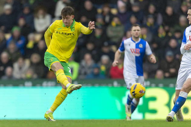 Norwich City v Blackburn Rovers - Sky Bet Championship Oscar Schwartau of Norwich City takes a shot on goal during the Sky Bet Championship match between Norwich City and Blackburn Rovers at Carrow Road in Norwich, on February 7, 2026. Norwich Norfolk United Kingdom Copyright: xMIxNewsx originalFilename:fletcher-norwichc260207_npKFT