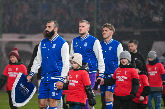 RECORD DATE NOT STATED ZABRZE 07.02.2026 MECZ 20. KOLEJKA PKO BP EKSTRAKLASA SEZON 2025 26 --- POLISH FOOTBALL TOP LEAGUE MATCH IN ZABRZE: GORNIK ZABRZE - LECH POZNAN MIKAEL ISHAK BARTOSZ MROZEK FOT.WIKTOR FARYNA 400MM.PL NEWSPIX.PL --- newspix.pl