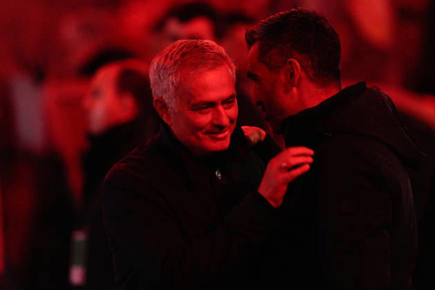 February 8, 2026, Lisbon, Portugal: Jose Mourinho, SL Benfica Coach, (L) and Custodio Castro, FC Alverca Coach, (R) seen during the Liga Portugal Betclic football match between SL Benfica and FC Alverca at Estadio da Luz. Final score: SL Benfica 2:1 FC Alverca SL Benfica Vs FC Alverca In Lisbon, Portugal - 08 Feb 2026 - ZUMAs197 20260208_aaa_s197_429 Copyright: xBrunoxdexCarvalhox