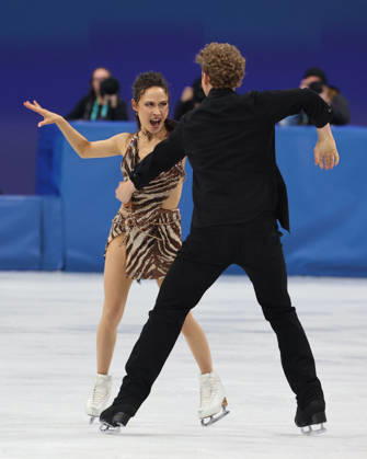 February 9, 2026, Milan, Lombardy, Italy: Madison Chock of Team United States and Evan Bates of Team United States skate during the Milano Cortina 2026 Olympic Winter games, Winterspiele,Spiele, Summer games at Milano Ice Skating Arena. Milan Italy - ZUMAm117 20260209_oly_m117_045 Copyright: xDavidxMcIntyrex