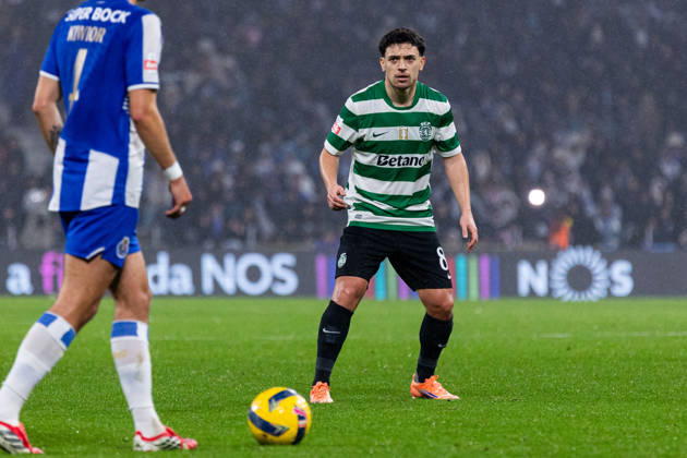 FC Porto Vs Sporting for the Portuguese First League in Porto - 09 Feb 2026 Sporting CP s player, Pedro Gonçalves, in action during the classic match for the Portuguese First League between FC Porto and Sporting CP at Dragon Stadium. Final score; FC Porto 1:1 Sporting CP Porto Portugal Copyright: xDiogoxBaptistax xSOPAxImagesx DB_FCPvsSCP_0015